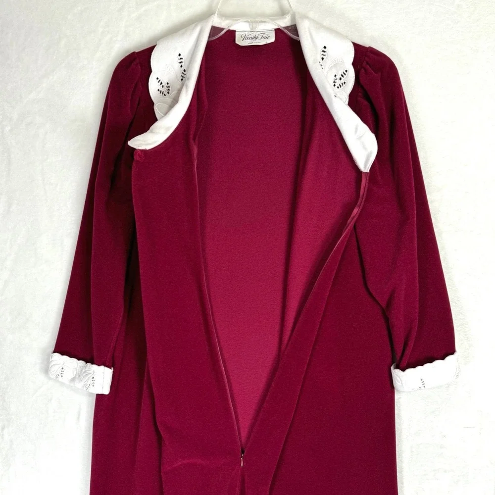 Vintage 70s Vanity Fair Burgundy Maxi Housecoat‎ Robe 1/3 Zip Embroidered Size S